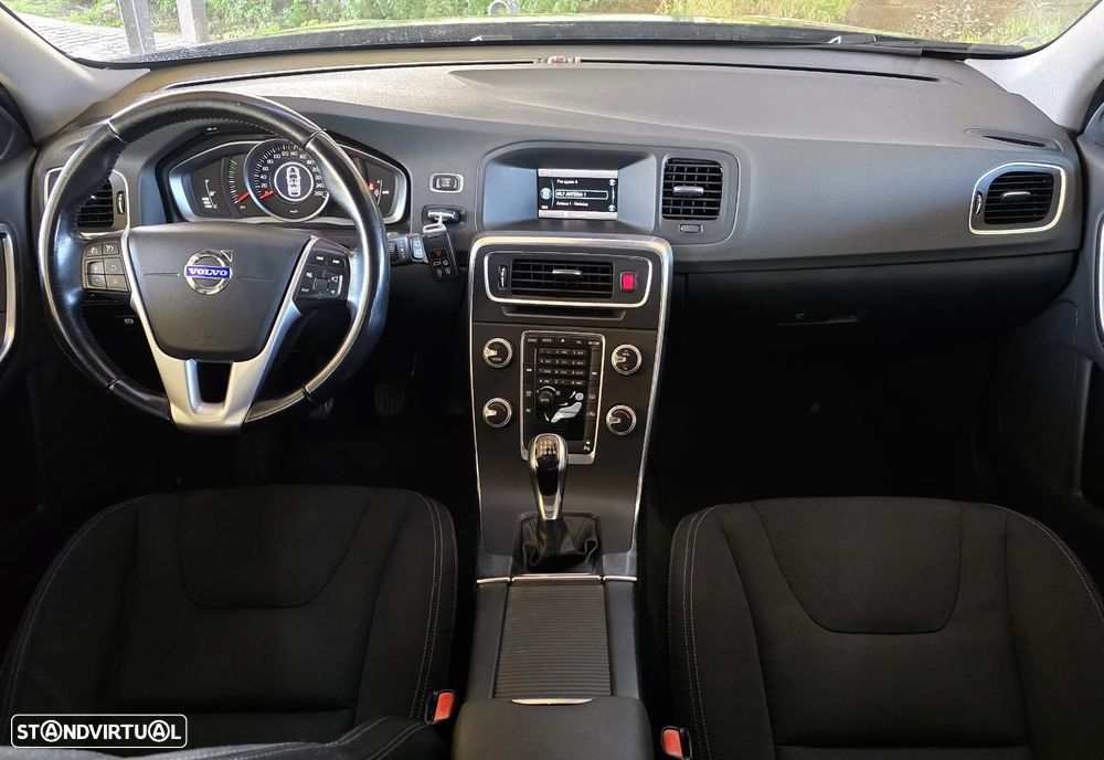 Volvo V60 2.0 D4 Kinetic - 6