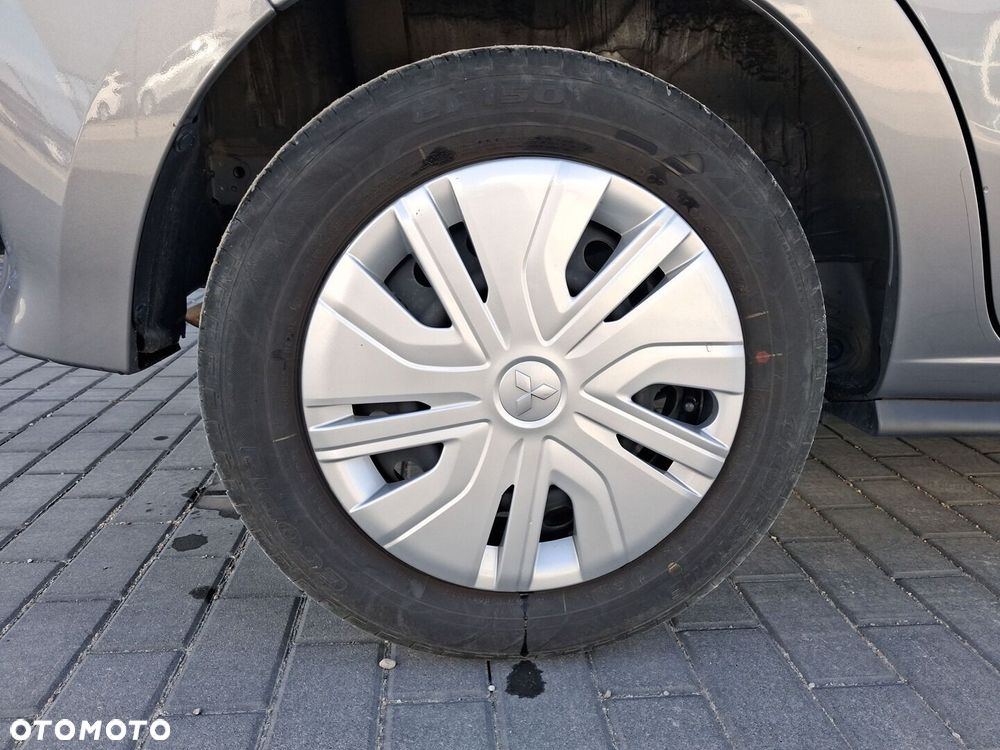 Mitsubishi Space Star - 23