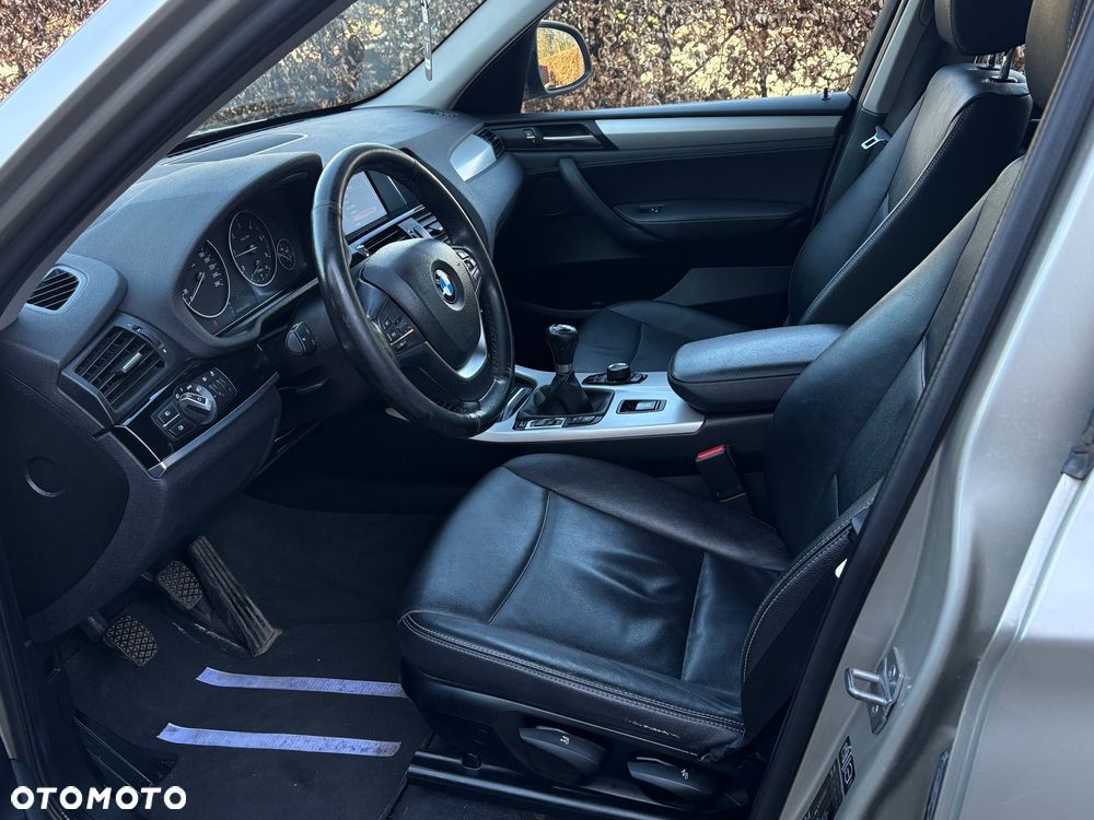 BMW X3 xDrive20d - 16