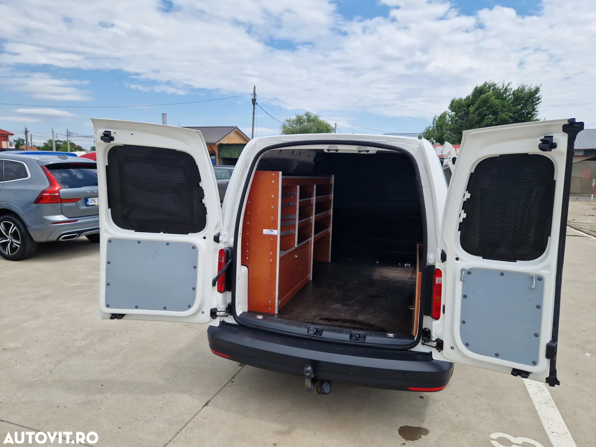 Volkswagen Caddy maxi - 4