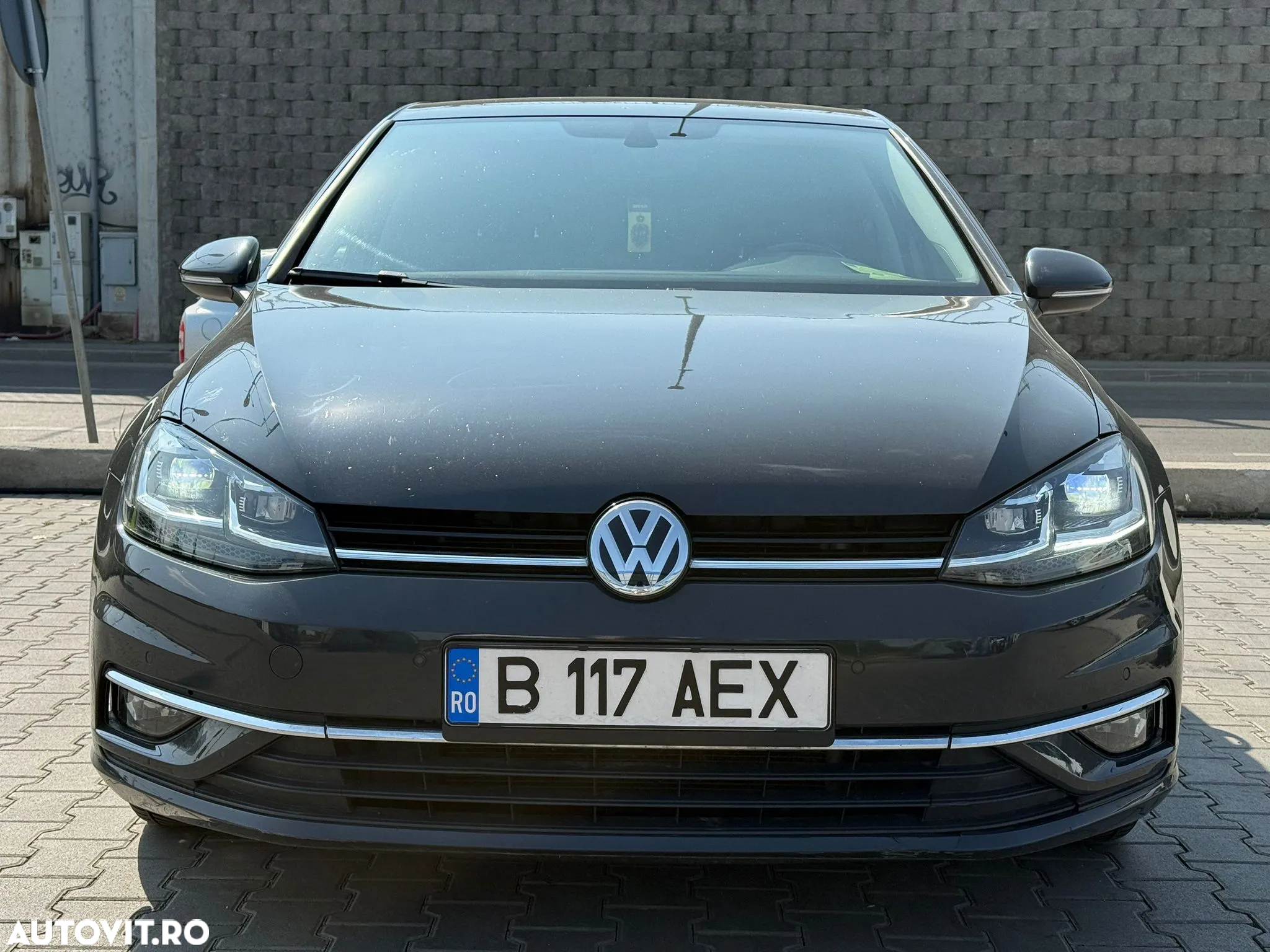 Volkswagen Golf 1.6 TDI Comfortline - 3