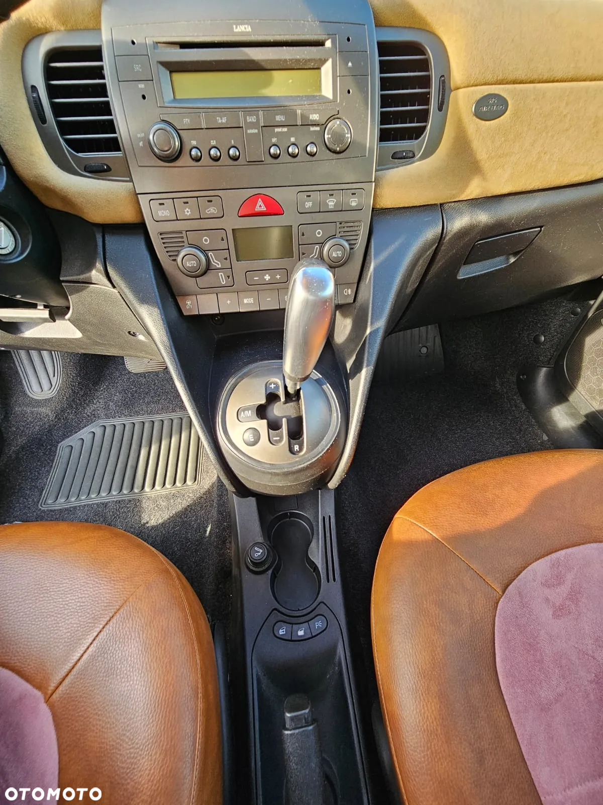 Lancia Ypsilon Y 1.3 16v Multijet Automatik Platino - 18