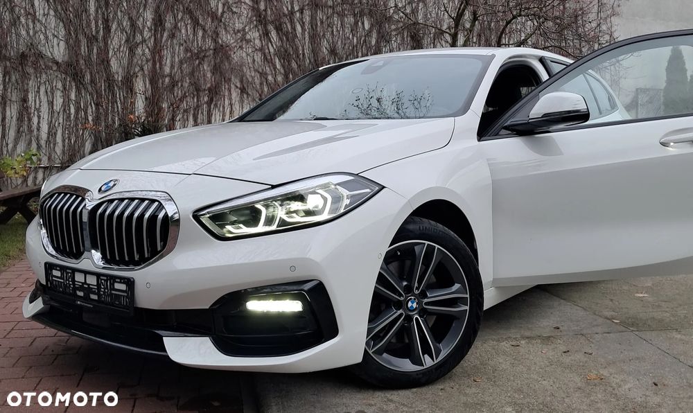 BMW Seria 1 118d ColorVision Edition sport - 12