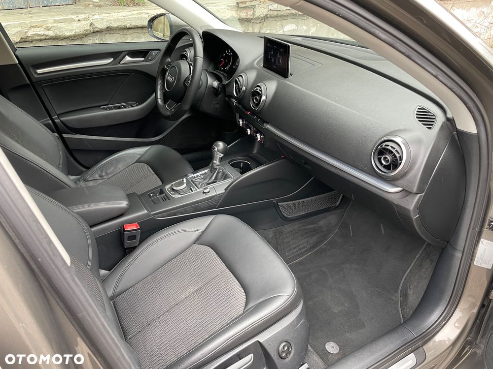 Audi A3 Limousine 1.4 TFSI S tronic S line Sportpaket - 28