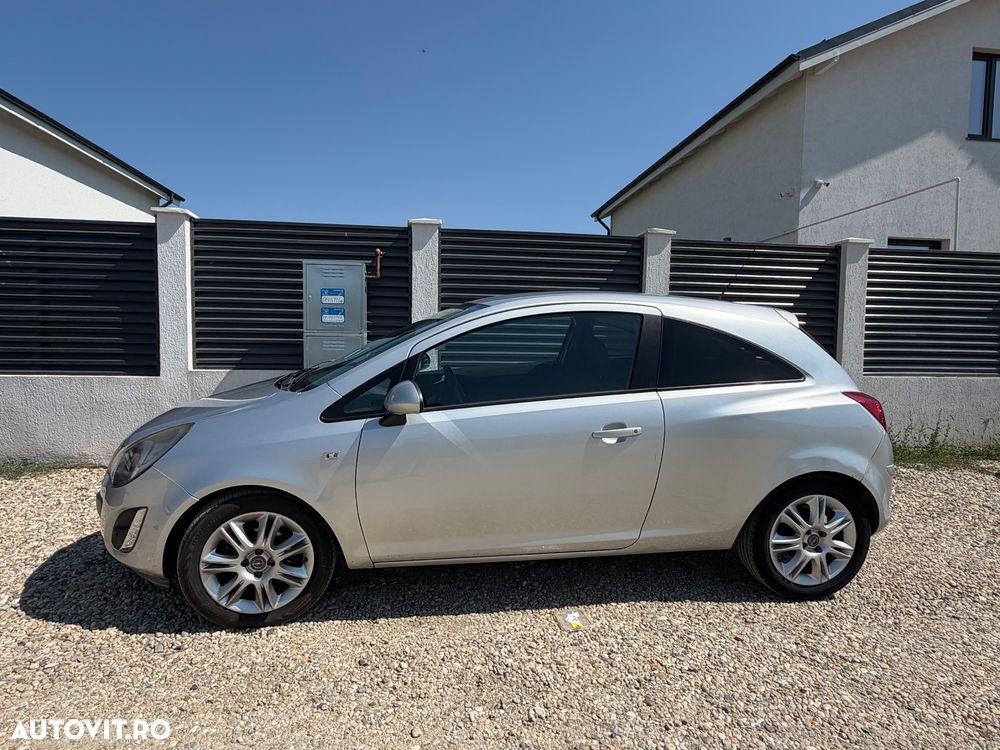 Opel Corsa 2012 photo 3