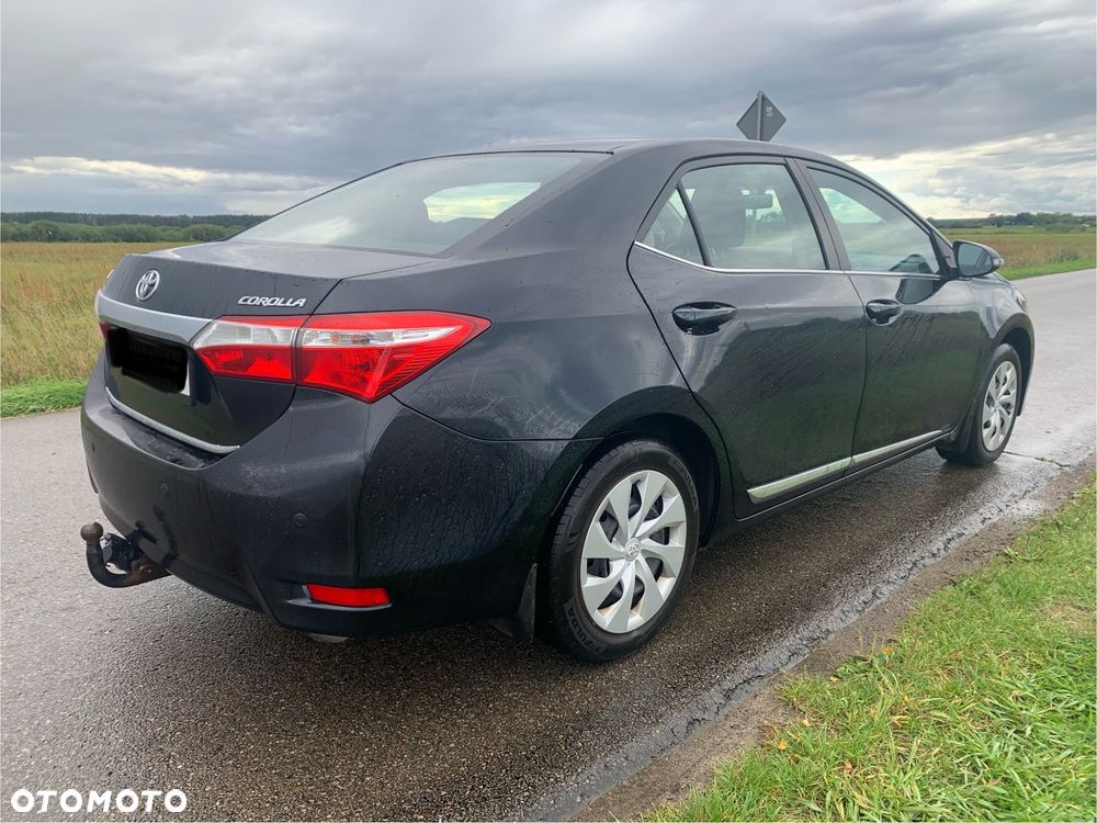 Toyota Corolla 1.6 Premium + - 4