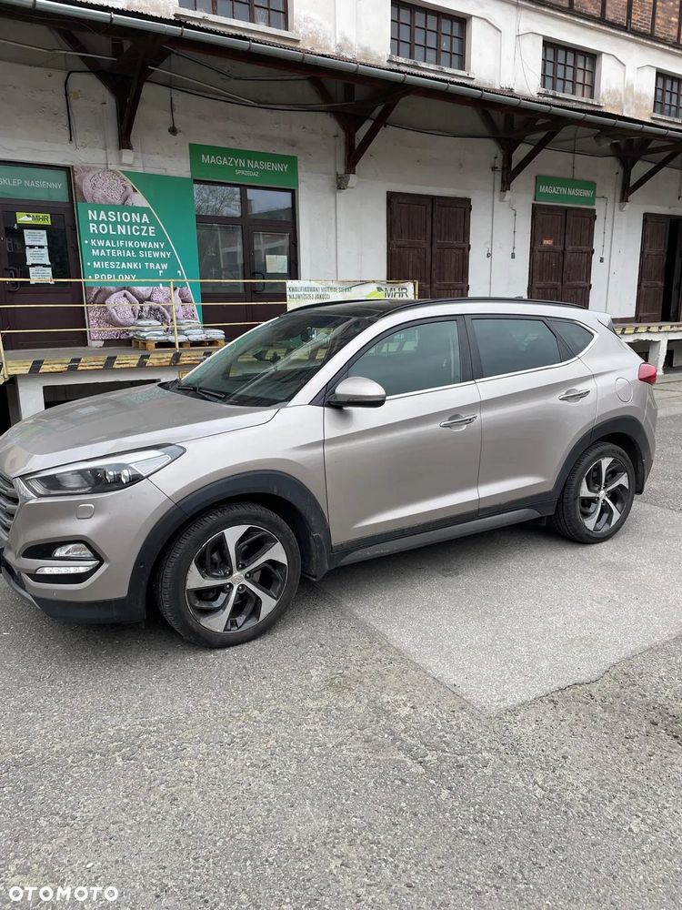 Hyundai Tucson - 2