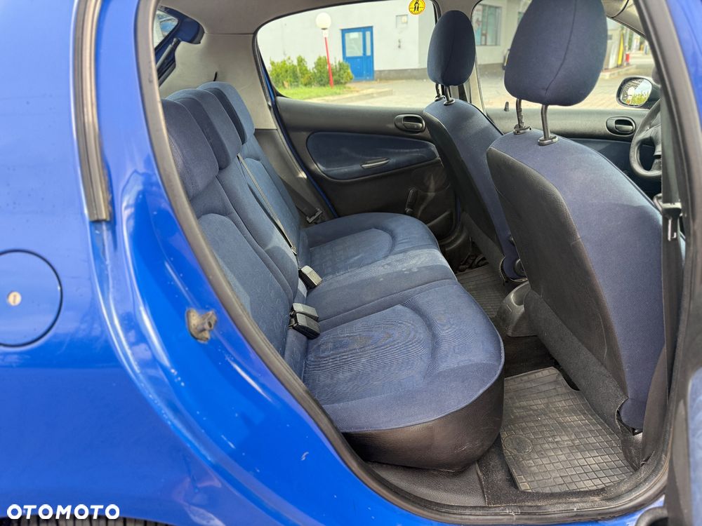 Peugeot 206 1.1 XR Presence - 17