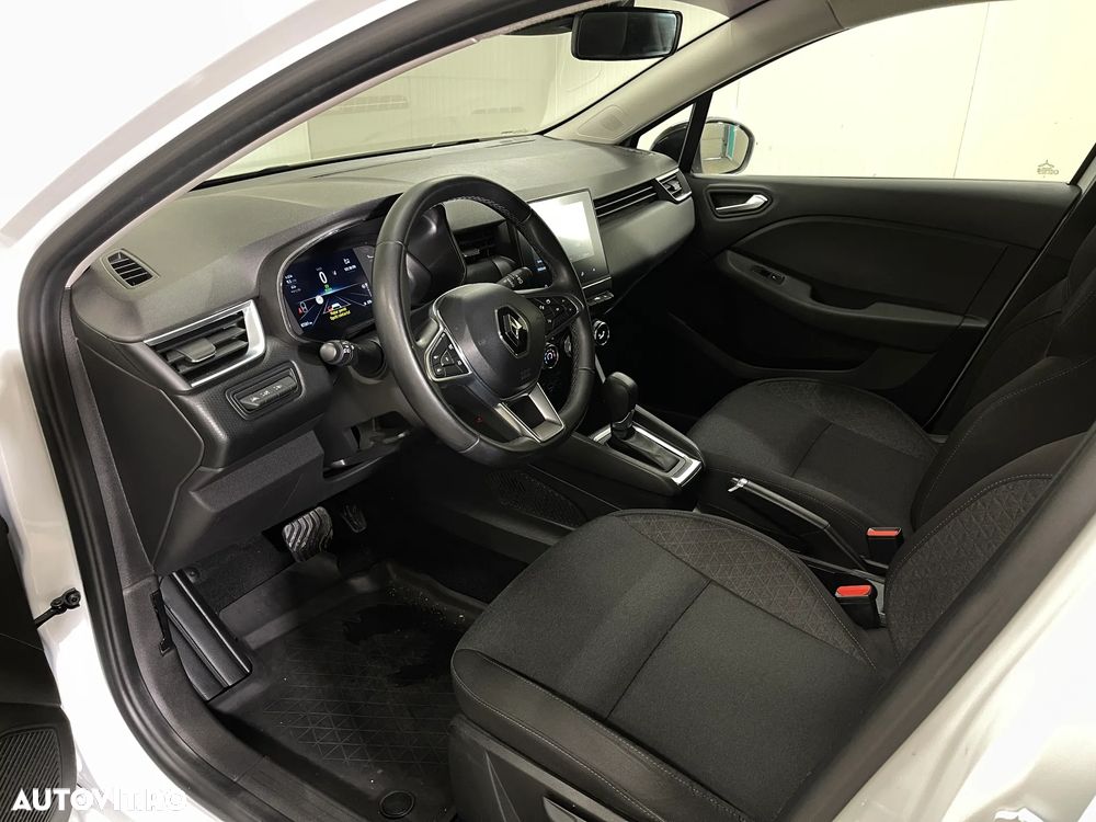 Renault Clio V E-Tech 145 Evolution - 6