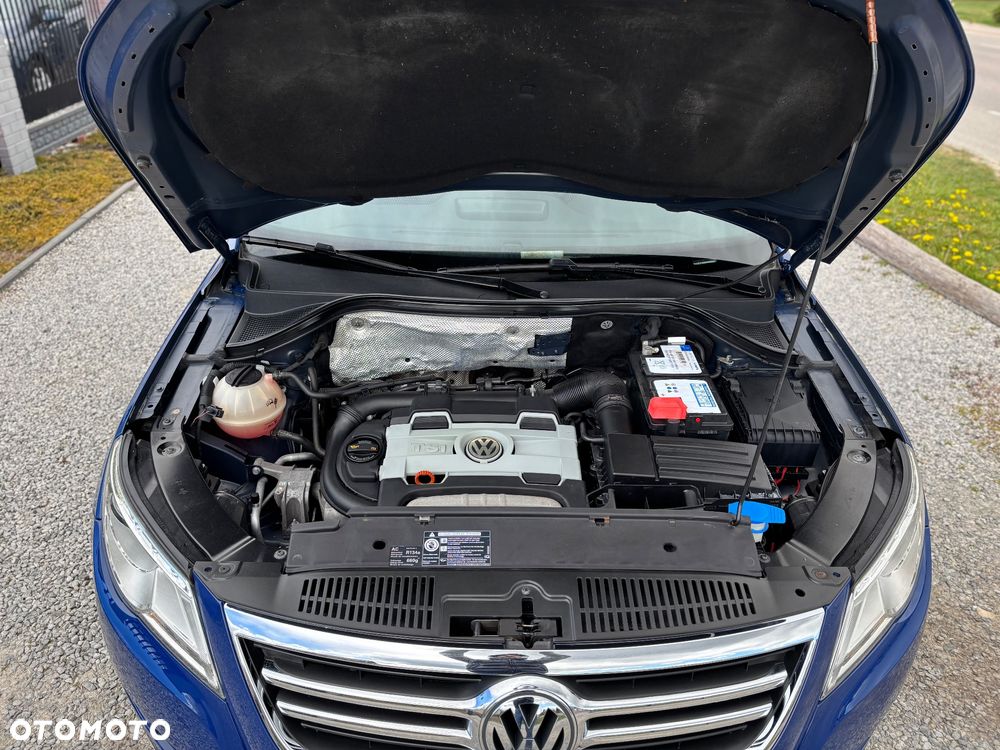 Volkswagen Tiguan - 16