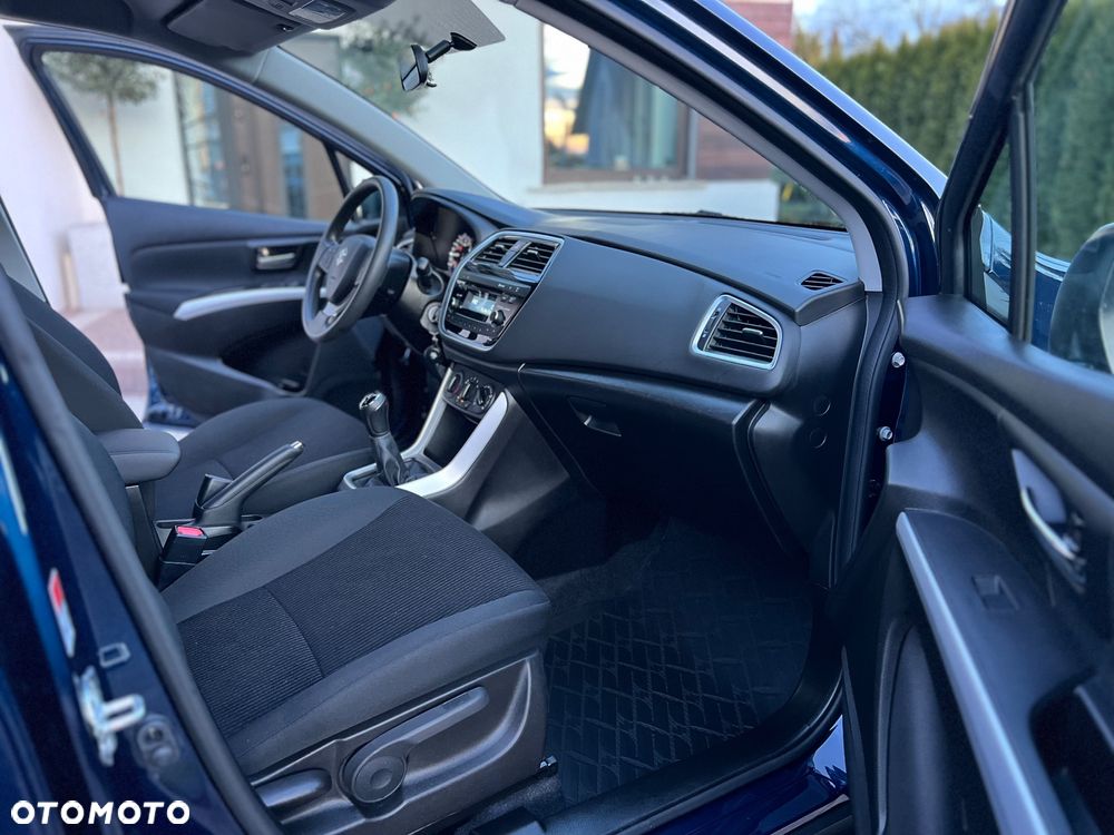 Suzuki SX4 S-Cross 1.0 T Comfort - 10