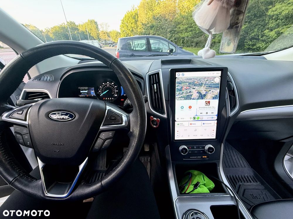 Ford Edge - 16