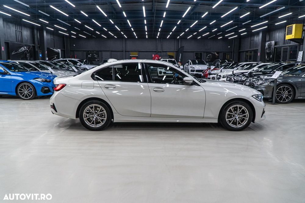 BMW Seria 3 320i Aut. Sport Line - 16