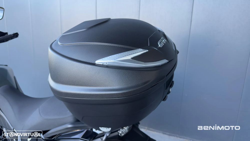 Suzuki DL 800 - 13