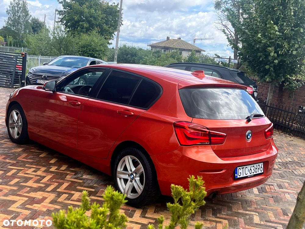 BMW Seria 1 116d Sport Line - 3