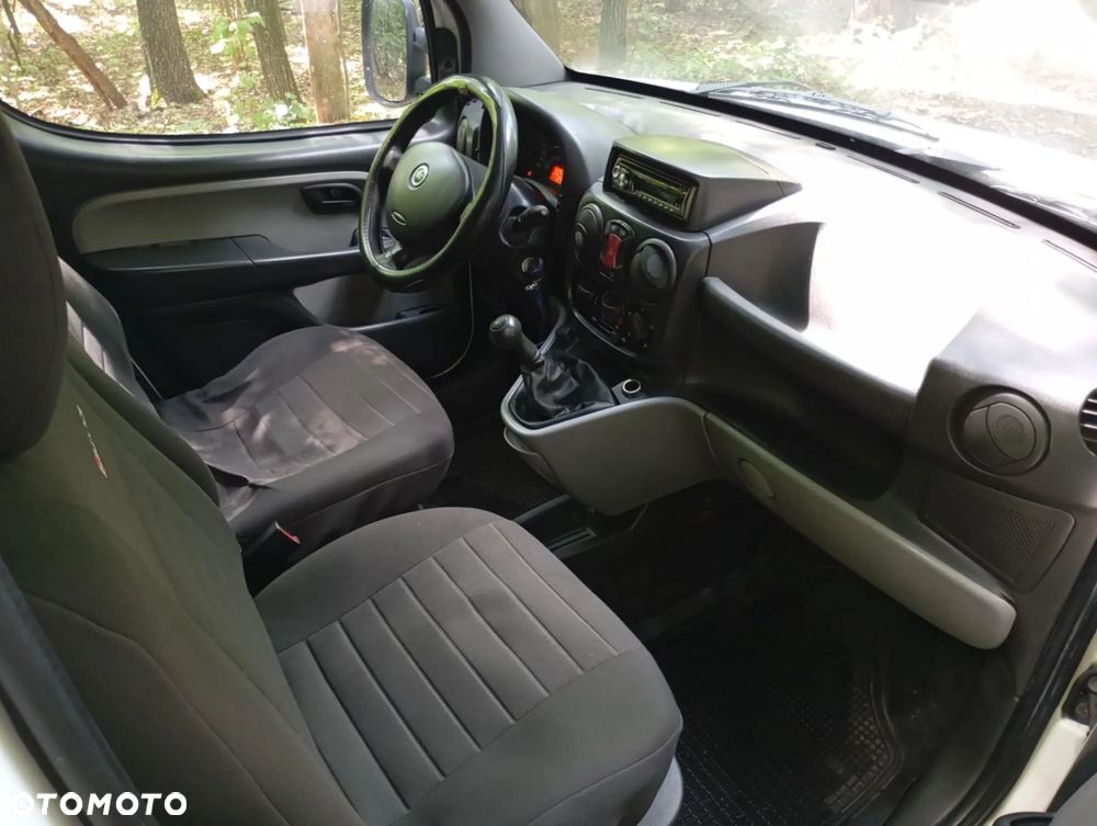 Fiat Doblo - 11
