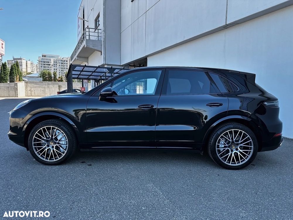 Porsche Cayenne Turbo - 3