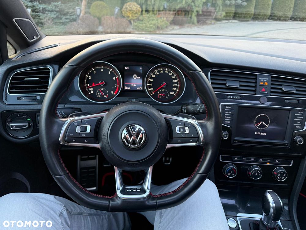 Volkswagen Golf GTI (BlueMotion Technology) DSG - 13