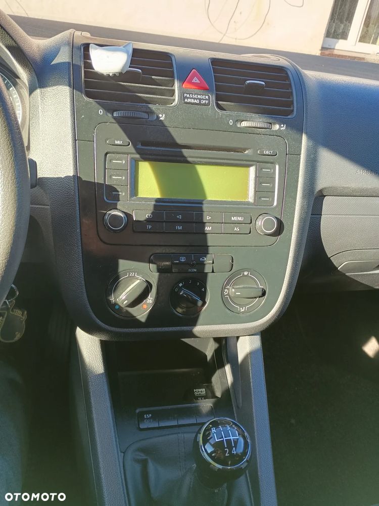 Volkswagen Golf - 16