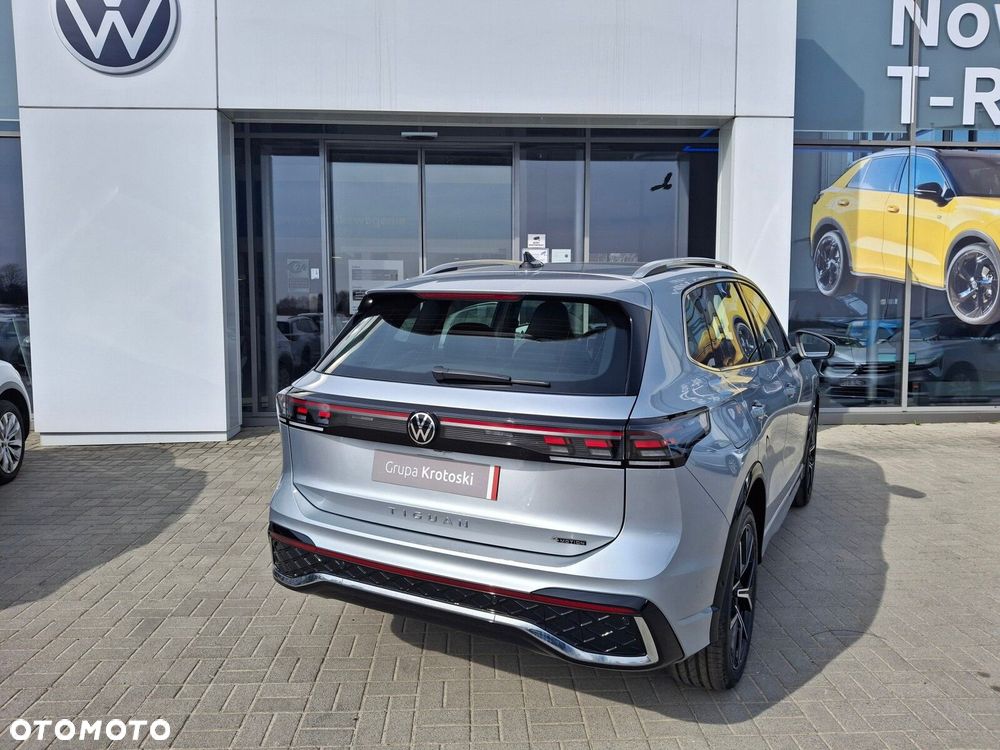 Volkswagen Tiguan - 8