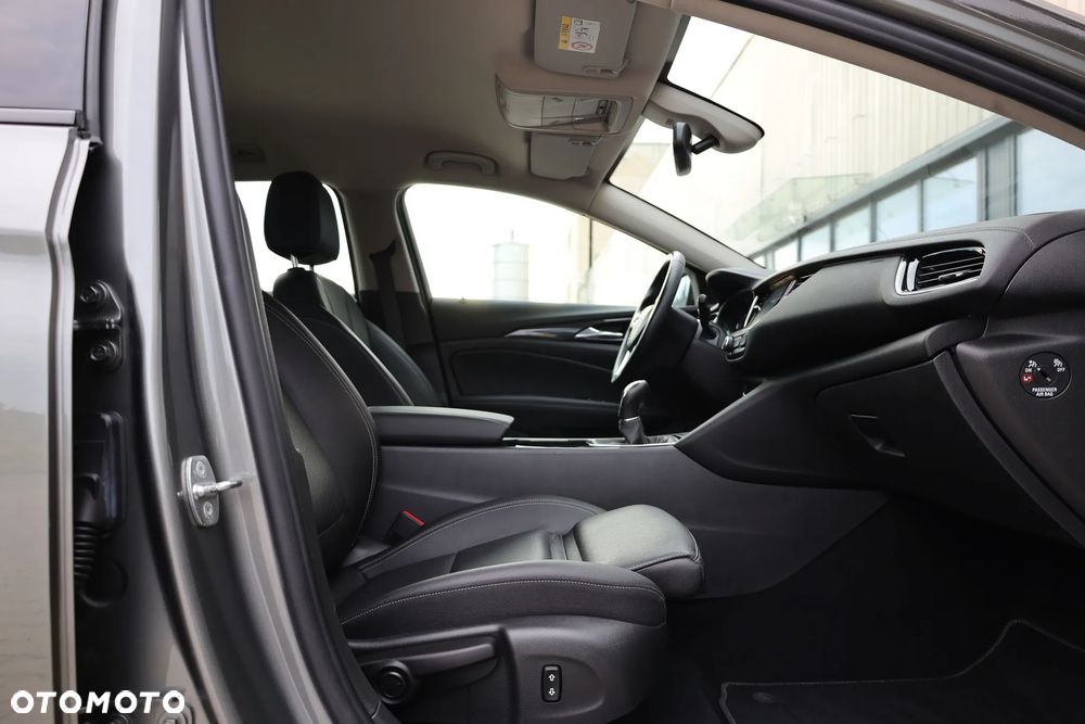 Opel Insignia 1.5 Direct InjectionTurbo Business Innovation - 26