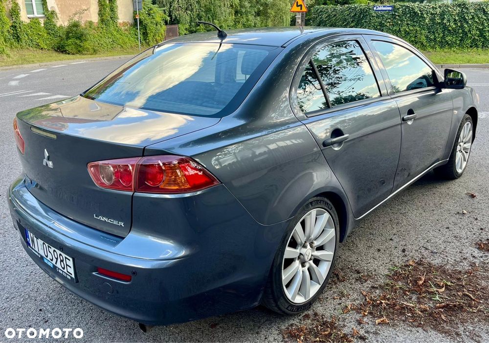 Mitsubishi Lancer - 4