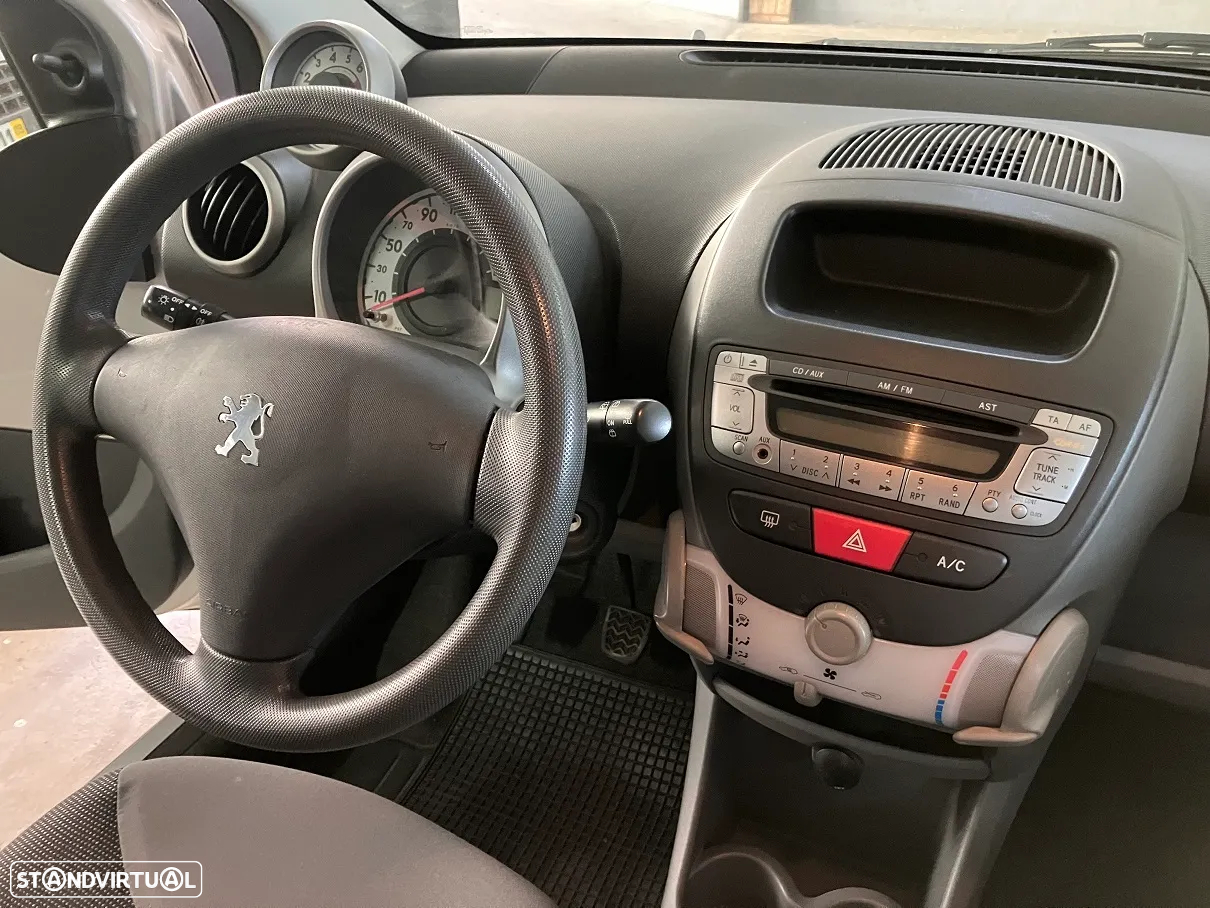 Peugeot 107 1.0 Trendy - 16