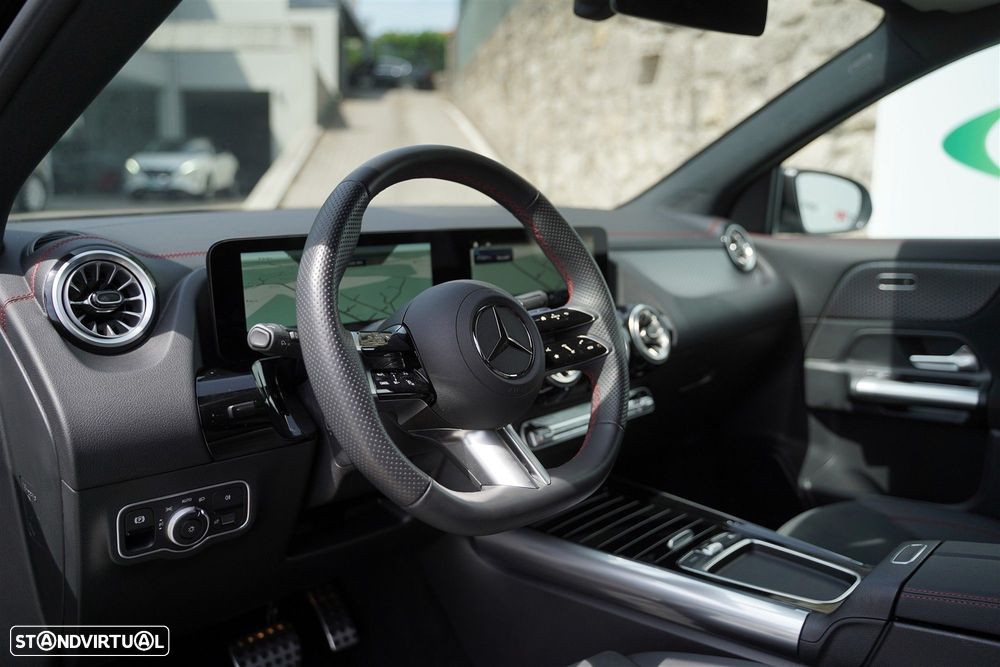 Mercedes-Benz EQA 250+ AMG Line - 36