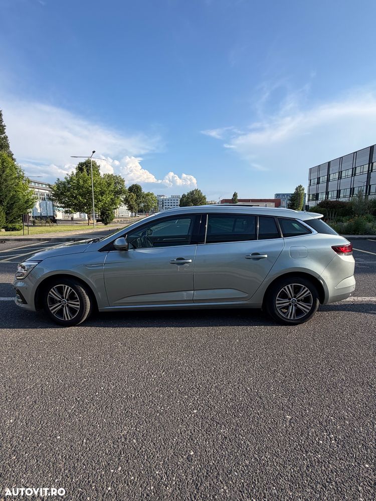 Renault Megane E-TECH 160 INTENS - 8