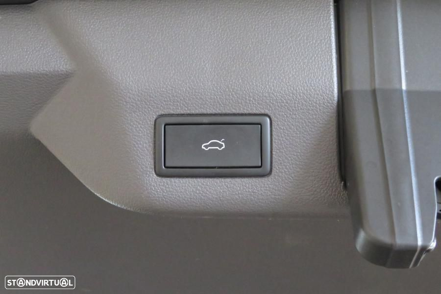 VW Multivan 2.0 TDI Style Longa DSG - 35