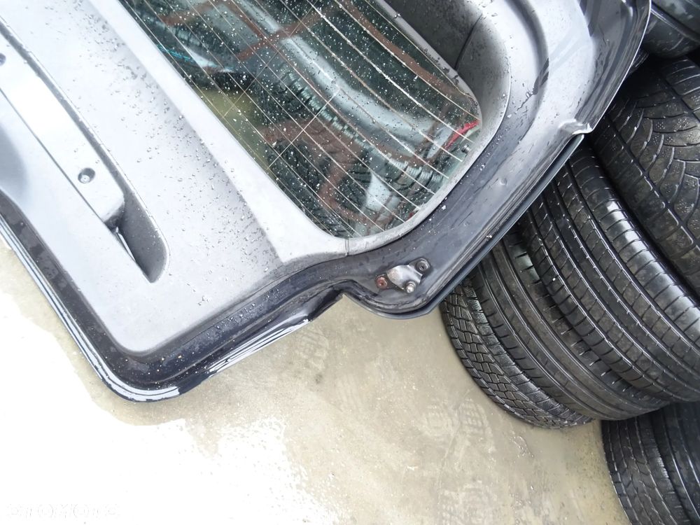 Klapa Bagażnika BMW 1 E87 E81 - 11