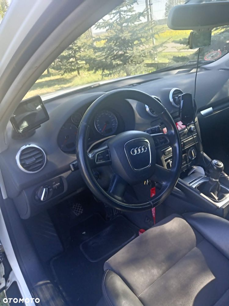 Audi A3 Sportback - 9