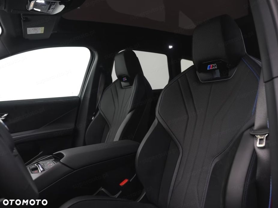 BMW iX3 - 8