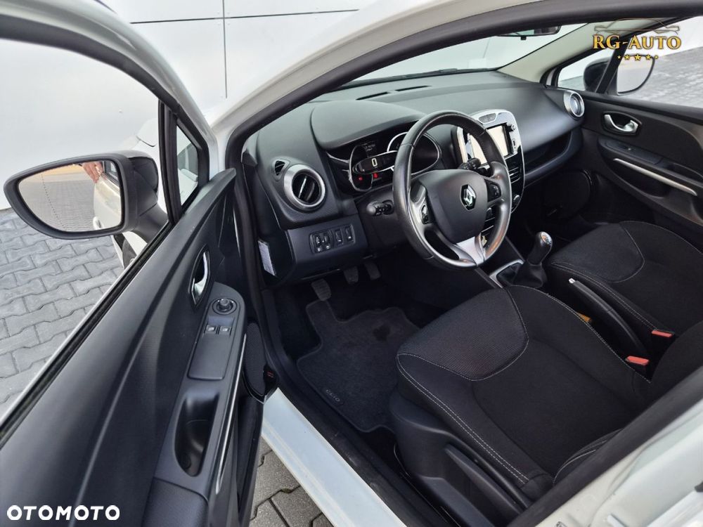 Renault Clio - 36