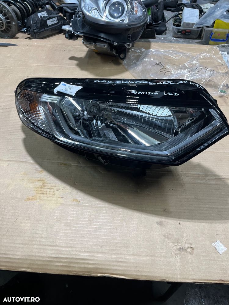 Far dreapta ford ecosport 2013-2017 - 1