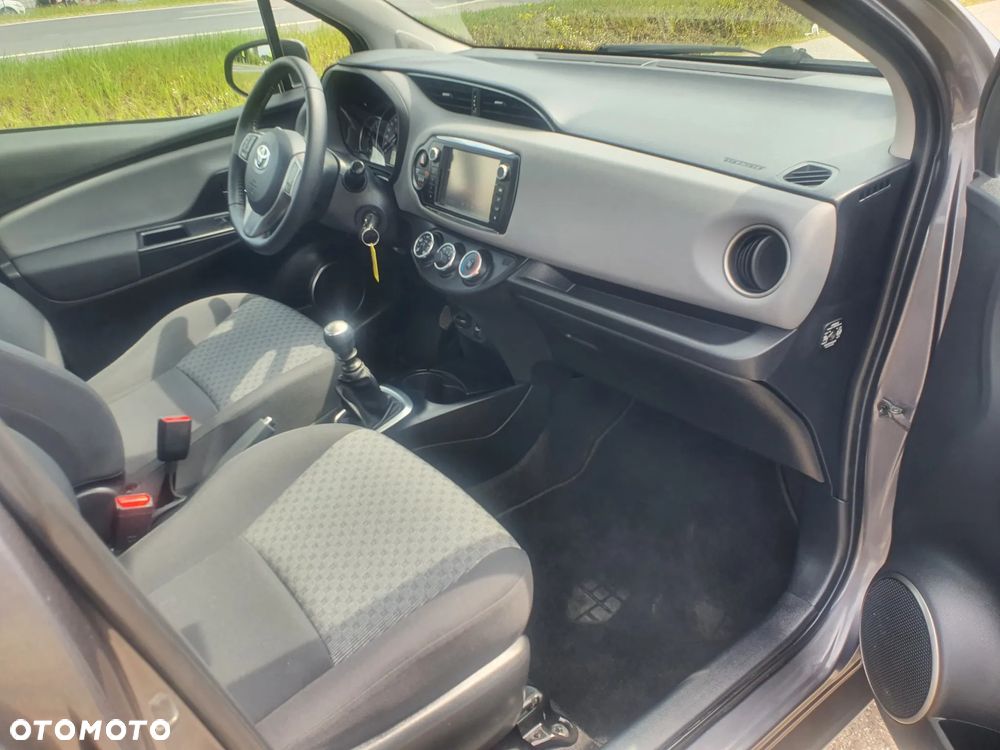 Toyota Yaris 1.33 VVT-i Comfort - 12