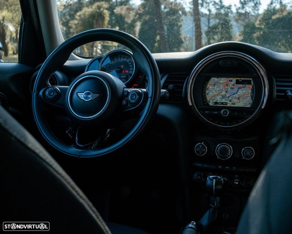 MINI 5 Portas Cooper D - 8