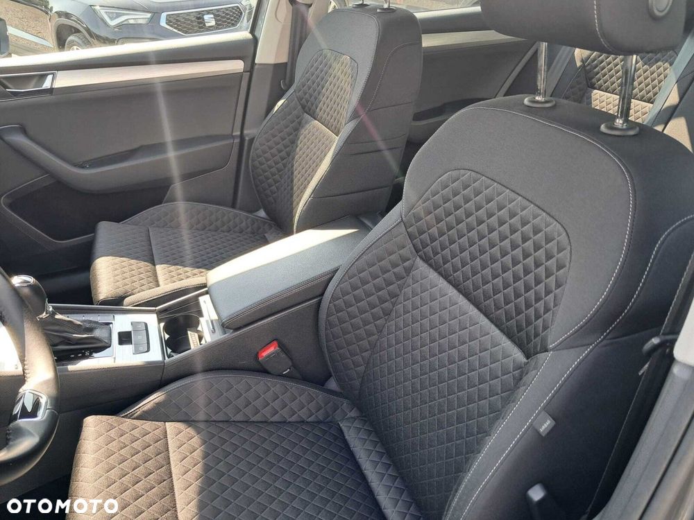 Skoda Superb 2.0 TDI SCR Ambition DSG - 26