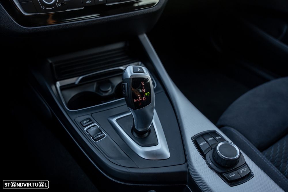 BMW 116 d Pack M Auto - 26