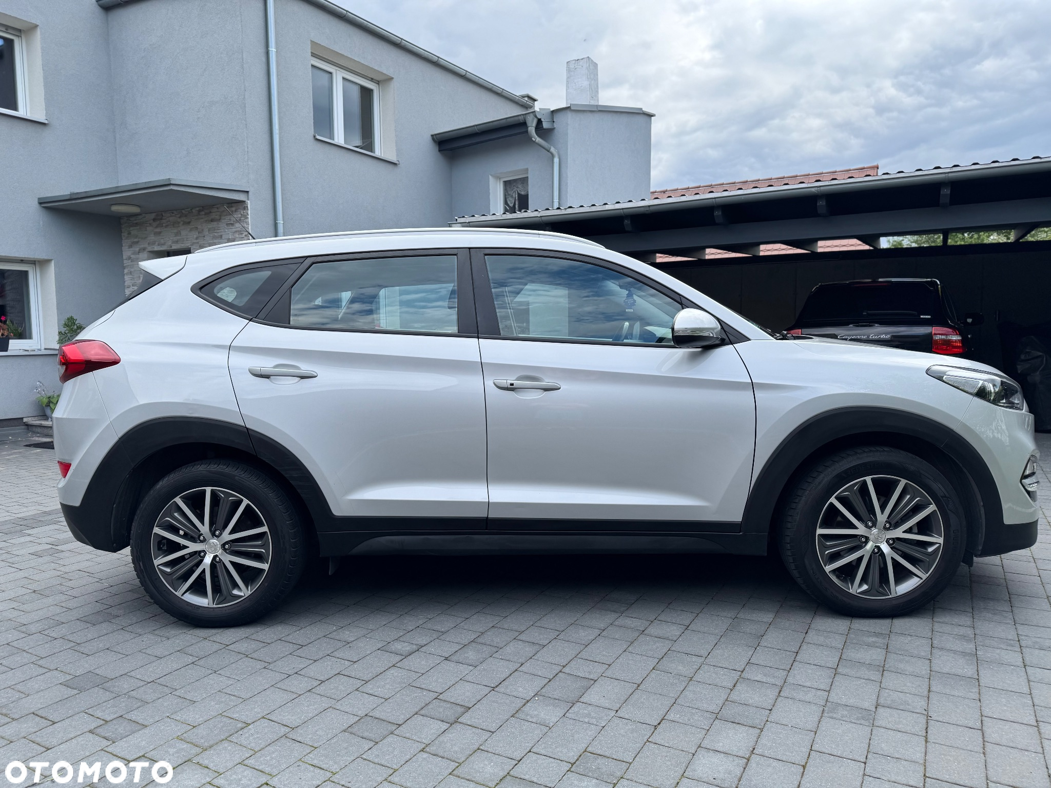Hyundai Tucson 2.0 CRDi 4WD Automatik Style - 4