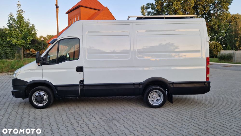 Iveco DAILY 35C13 Klima Elektryka Tempomat Na Bliźniaku Furgon 3os. Hak Serwis - 37
