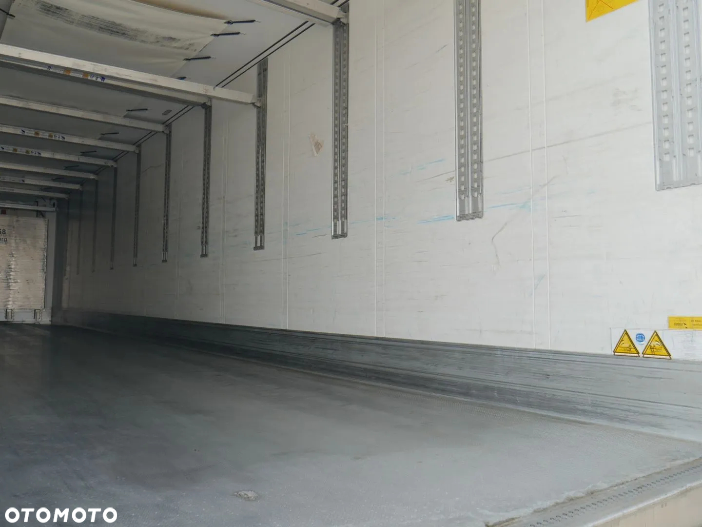Schmitz Cargobull Chłodnia 60 / Doppelstock / Thermo King 300 / TIP 639985 - 15