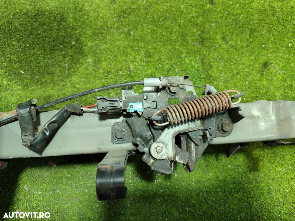 INCUIETOARE CAPOTA TOYOTA RAV 4 2.2 DIESEL 2AD-FTV 2012 / 2005-2012 - 6