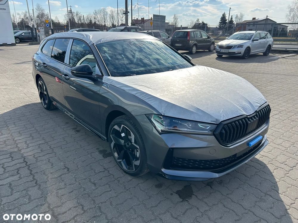Skoda Superb 2.0 TDI SCR 4x4 Sportline DSG - 5