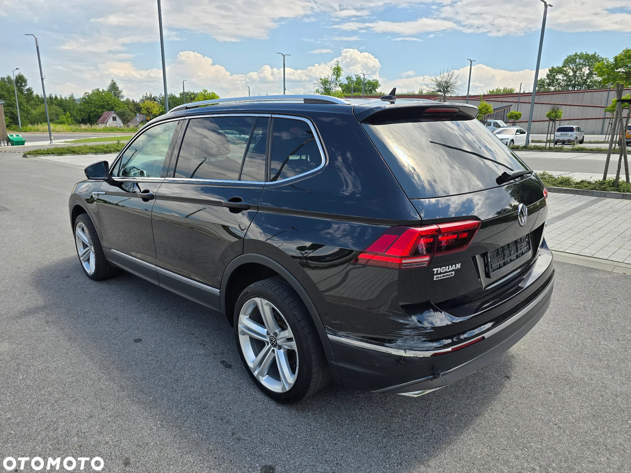 Volkswagen Tiguan Allspace 2.0 TSI 4Mot Highline DSG - 3