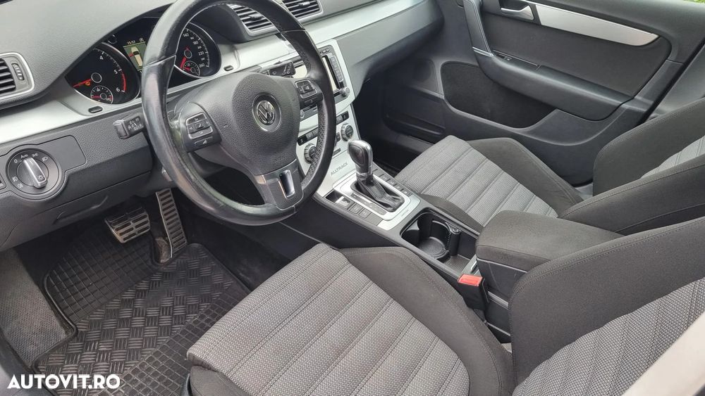 Volkswagen Passat 2.0 TDI 4Motion BlueMotion Technology DSG Highline - 34