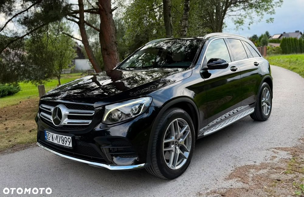 Mercedes-Benz GLC 250 4Matic 9G-TRONIC AMG Line - 2