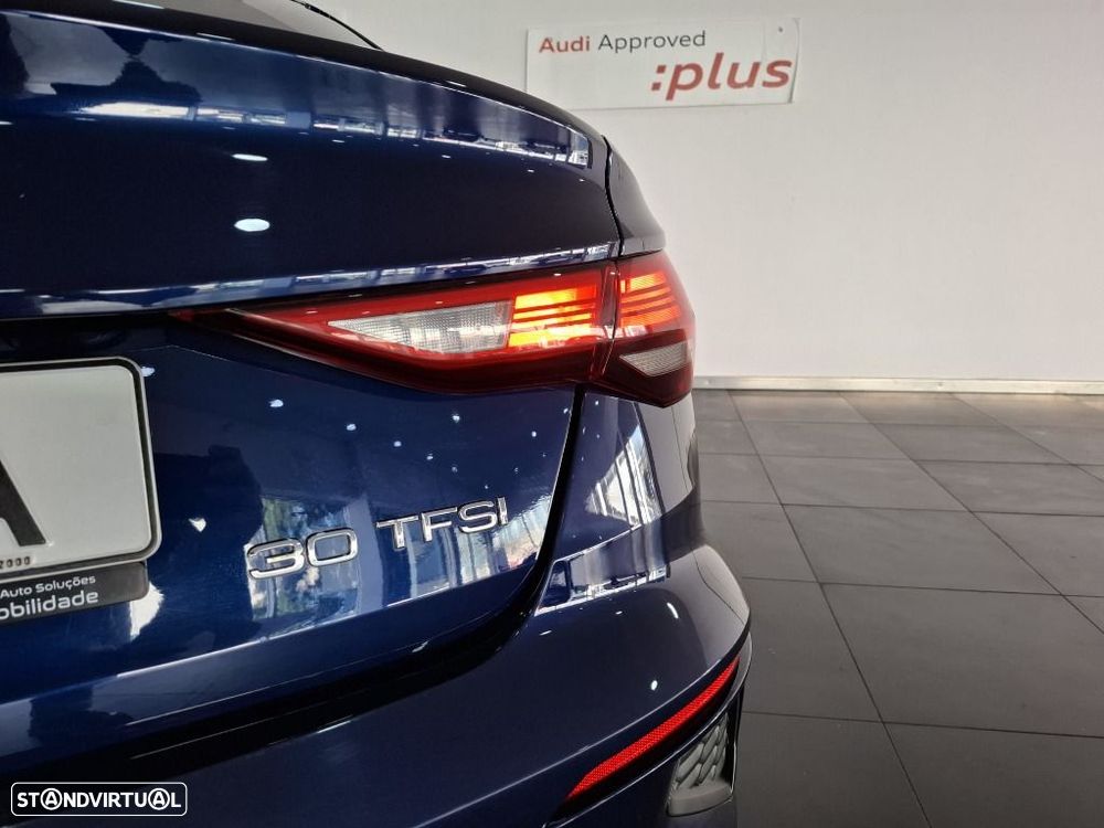 Audi A3 Limousine 30 TFSI S line S tronic - 11