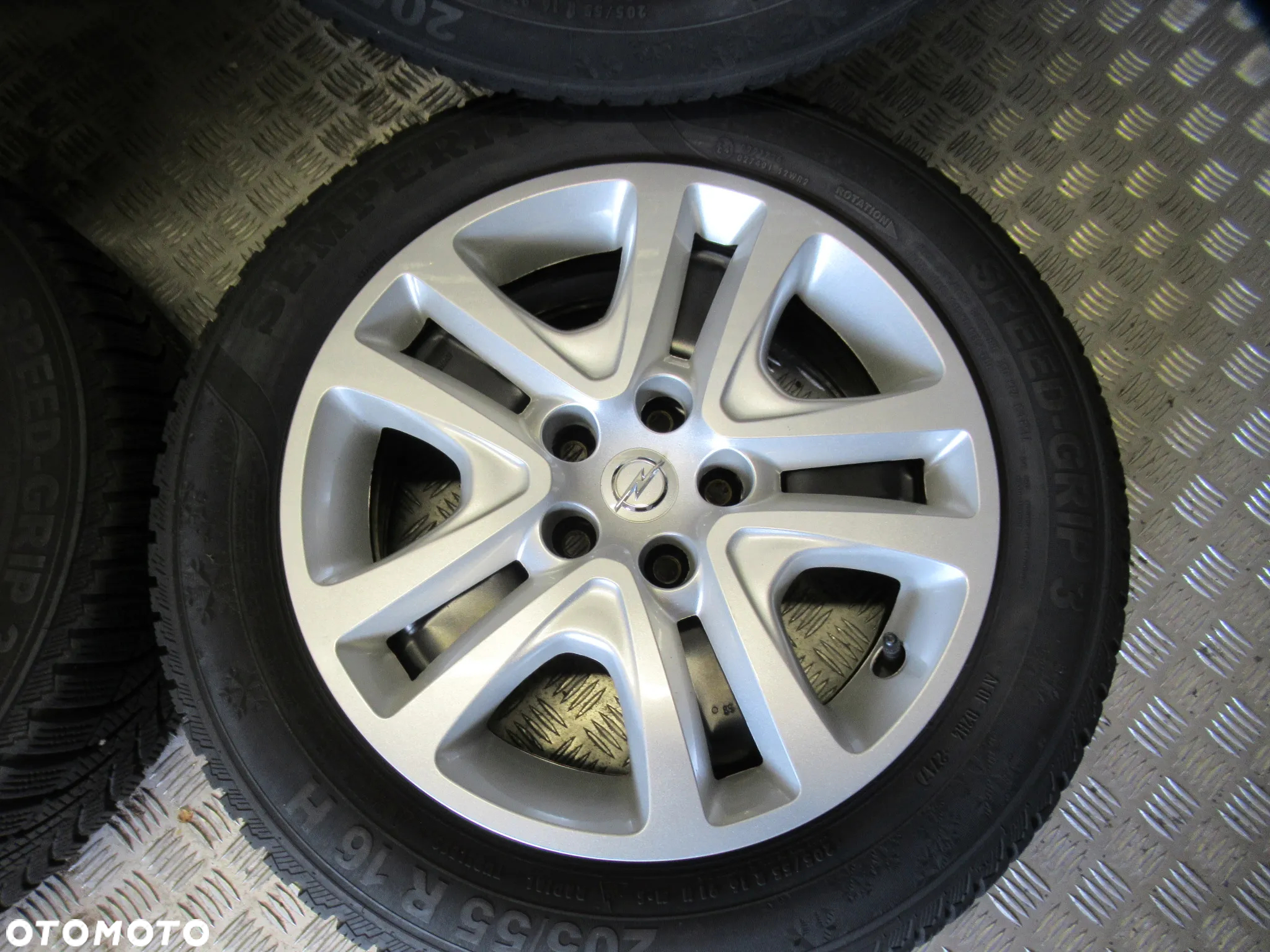 Koła Opel Astra J K 6,5Jx16 et41 5x105 CZUJNIKI - 3