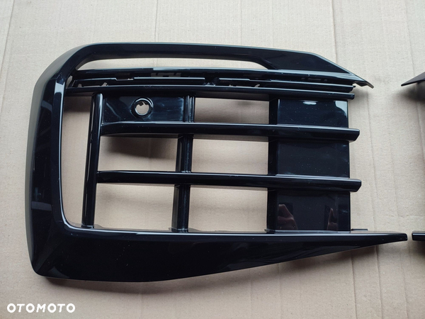Kratki zderzaka VW Touareg 760.853.666J. 760.853.665J